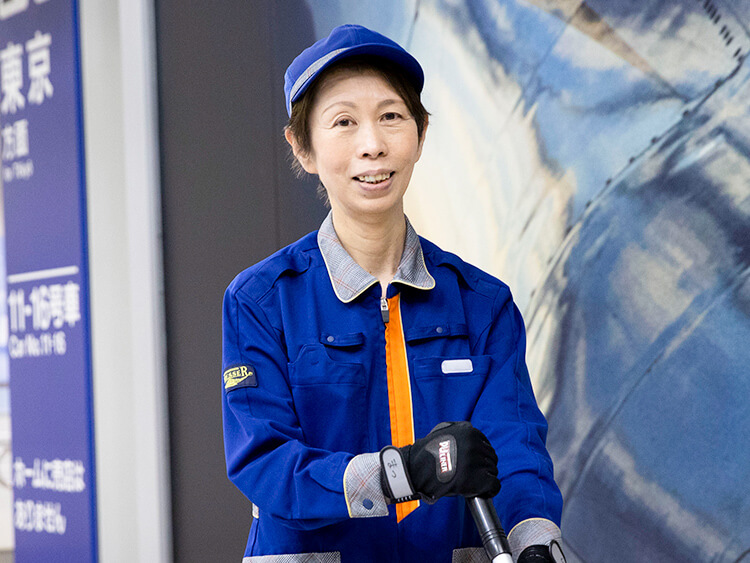 ステーションドレッサー（駅舎等清掃整備）